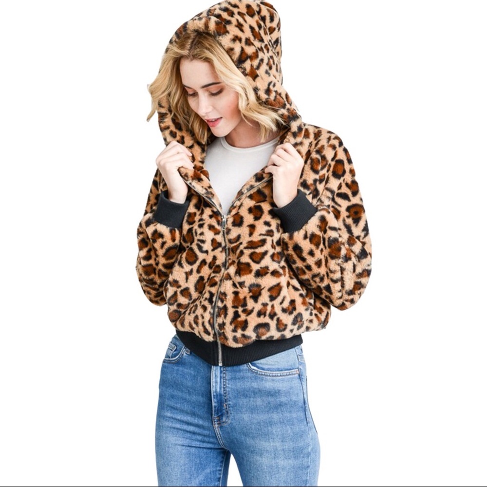 Love Tree Leopard Faux Fur Bomber Jacket Sz L